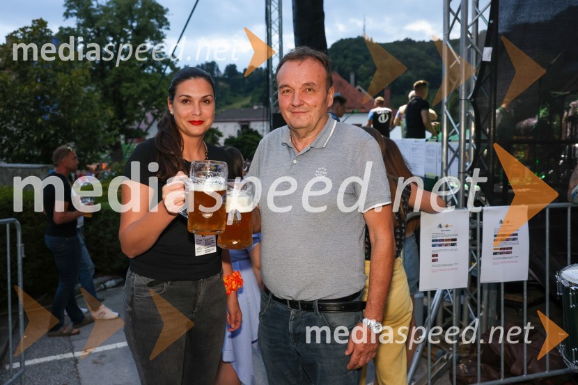  Tina Belej, STIK Laško, direktorica;  Franc Zdolšek, župan, občina LaškoPivo in cvetje 2022, petek