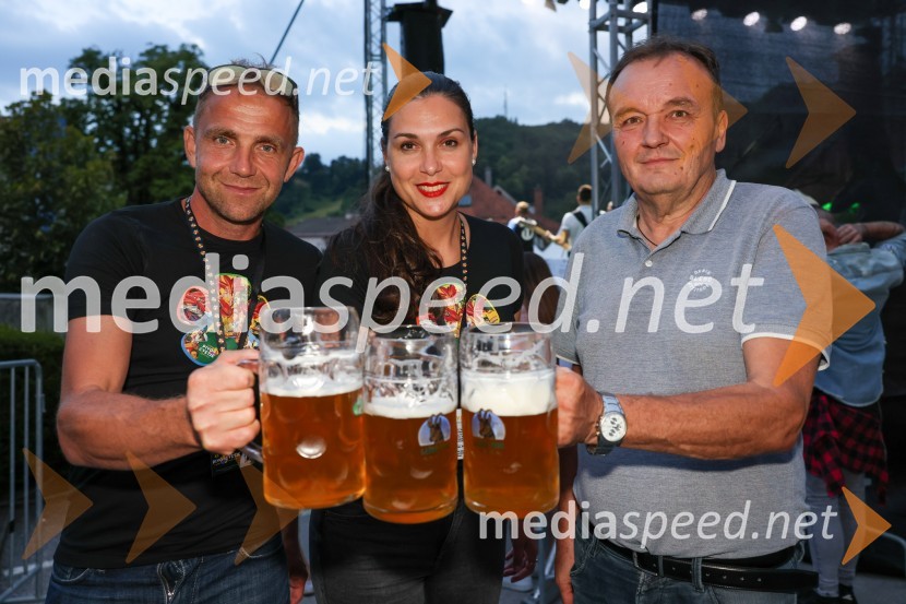  Urban Kramberger, manager blagovne skupine, Pivovarna Laško Union;  Tina Belej, STIK Laško, direktorica;  Franc Zdolšek, župan, občina LaškoPivo in cvetje 2022, petek