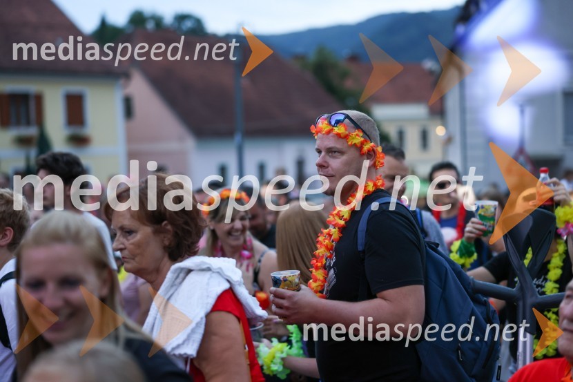 Pivo in cvetje 2022, petek