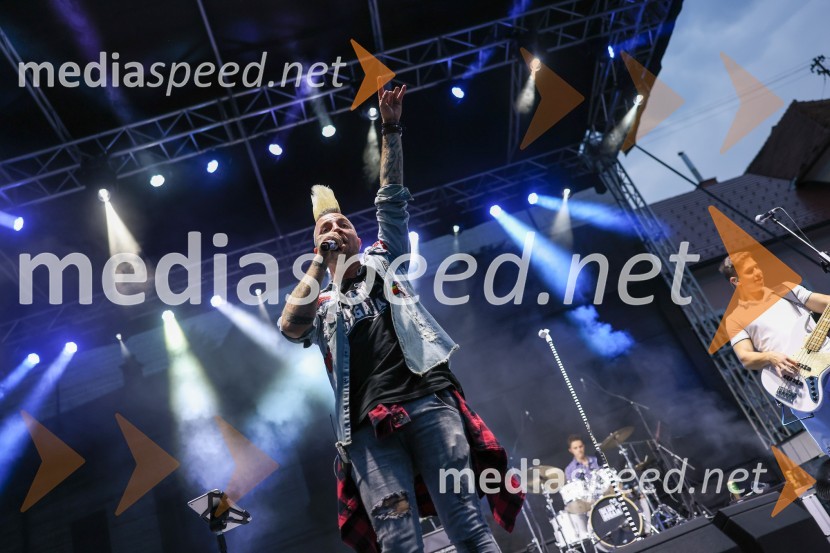  Dejan Krajnc, Dejan DogajaPivo in cvetje 2022, petek