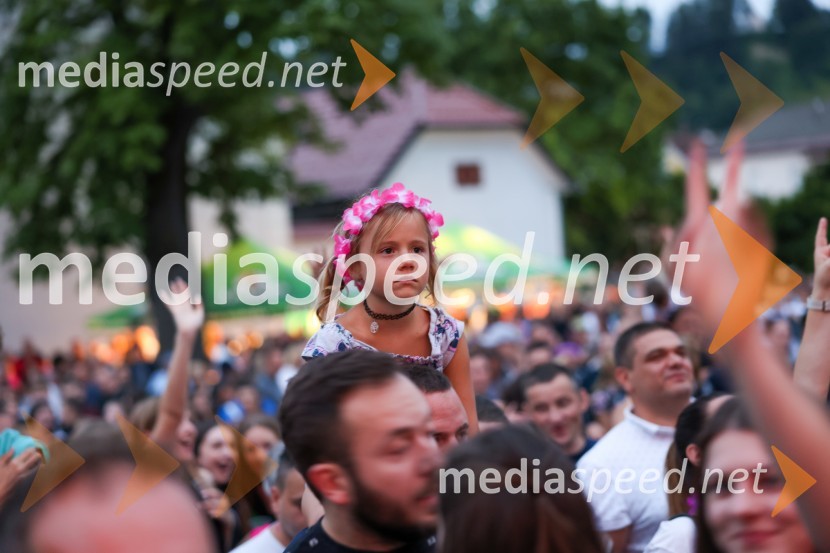 Pivo in cvetje 2022, petek