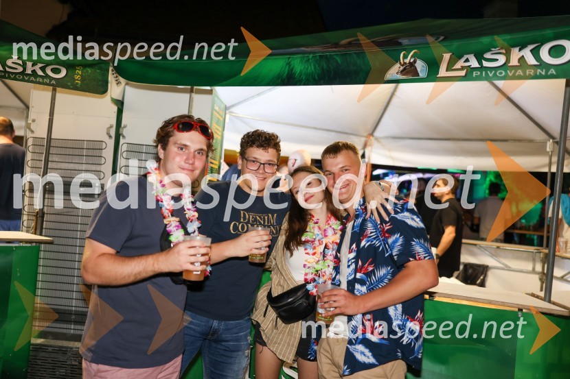 Pivo in cvetje 2022, petek