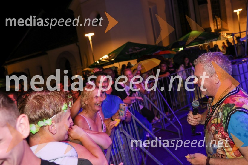  Miha Deželak, radijski voditelj, humanitarecPivo in cvetje 2022, petek