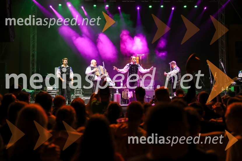 Pivo in cvetje 2022, petek