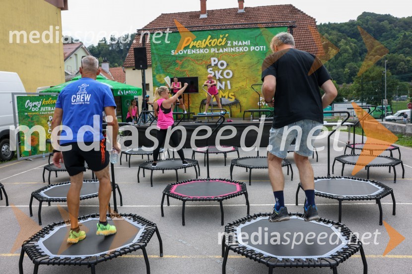 Pivo in cvetje 2022, petek