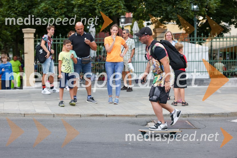 Pivo in cvetje 2022, petek
