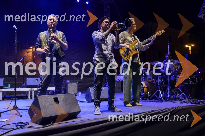  Matija  Marion, glasbenik, skupina Balkan boys;  Rok Nemanič - Nemo, Balkan Boys;  Ilj  Pušnik, Balkan BoysPivo in cvetje 2022, sobota