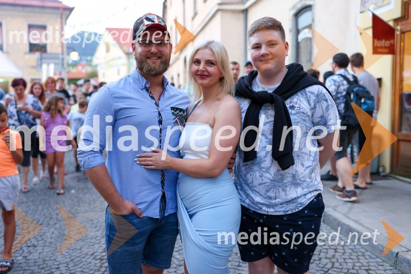  Anže Krže, fotograf;  Katja Kajtna;  ... Pivo in cvetje 2022, sobota