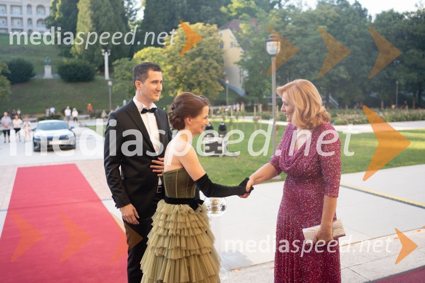  Rok Cajzek, GIC gradnje;  Urša Cajzek;  Biserka KrižanAnin ples 2022