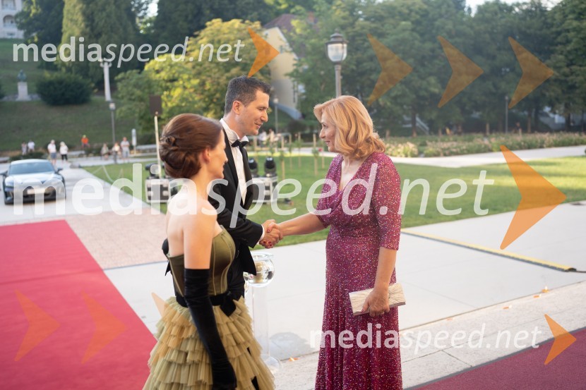  Urša Cajzek;  Rok Cajzek, GIC gradnje;  Biserka KrižanAnin ples 2022