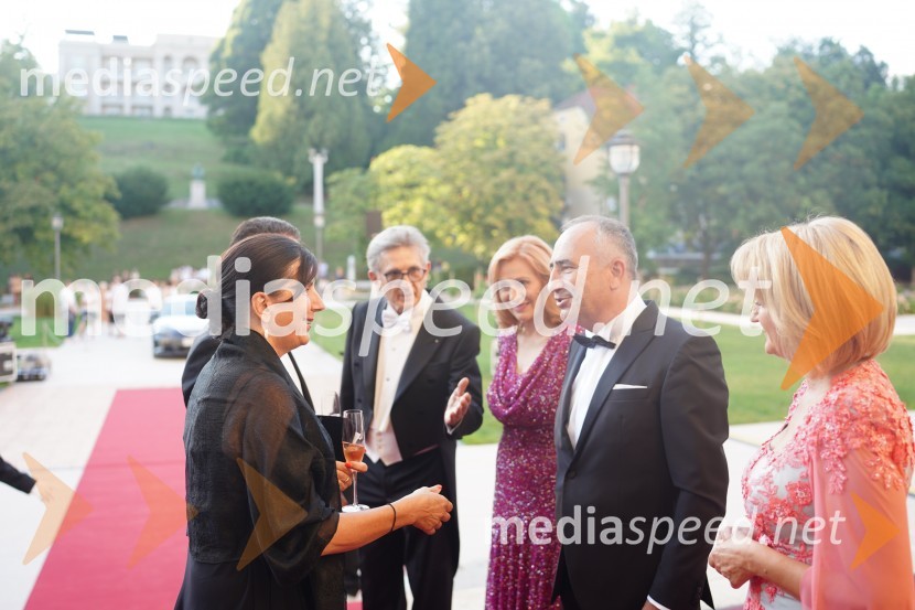  Ana Dunja Čebulj Istenič;  Franci Križan, organizator Aninega plesa;  Biserka Križan;  Ivan Cajzek, direktor družbe GIC gradnje;  Nežika Cajzek, GIC gradnjeAnin ples 2022