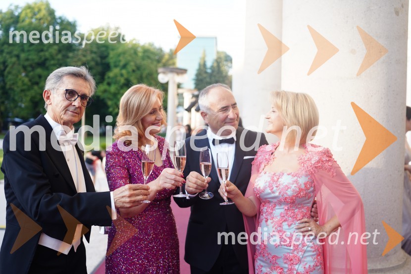  Franci Križan, organizator Aninega plesa;  Biserka Križan;  Ivan Cajzek, direktor družbe GIC gradnje;  Nežika Cajzek, GIC gradnjeAnin ples 2022