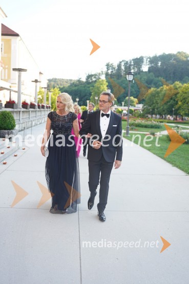  Sanja Stanić;  Martin Wienerroither, generalni direktor Porsche SlovenijaAnin ples 2022