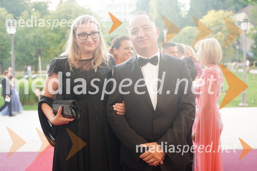  Ditka Bohak;  Boštjan Vrhovšek, generalni direktor Plinarne MariborAnin ples 2022