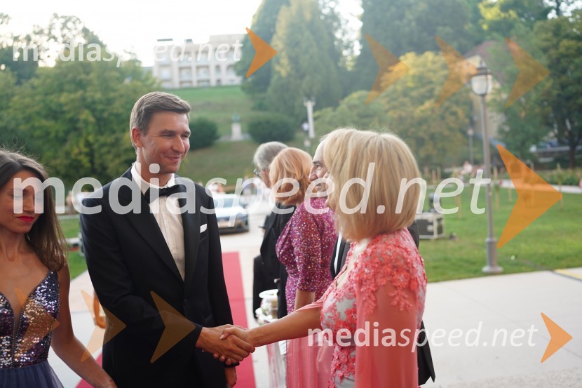 dr. med. Anja Lah;  Luka Lah;  Nežika Cajzek, GIC gradnjeAnin ples 2022