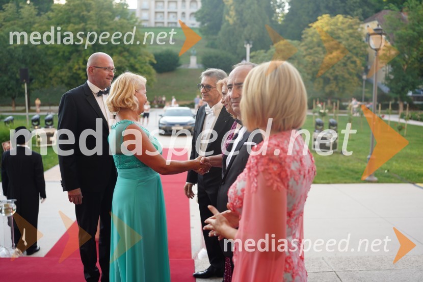  Boštjan Bratuša;  Anja Šketa, Vodja Planet Tuš Celje;  Franci Križan, organizator Aninega plesa;  Ivan Cajzek, direktor družbe GIC gradnje;  Nežika Cajzek, GIC gradnjeAnin ples 2022