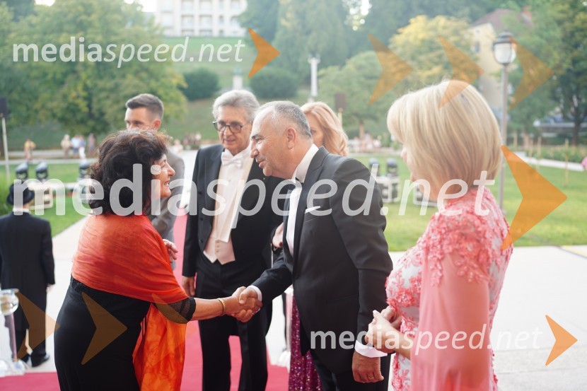  ... ;  Ivan Cajzek, direktor družbe GIC gradnjeAnin ples 2022