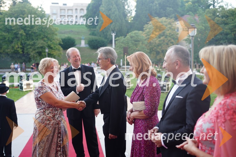  ... ;  ... ;  Franci Križan, organizator Aninega plesa;  Biserka Križan;  Ivan Cajzek, direktor družbe GIC gradnje;  Nežika Cajzek, GIC gradnjeAnin ples 2022