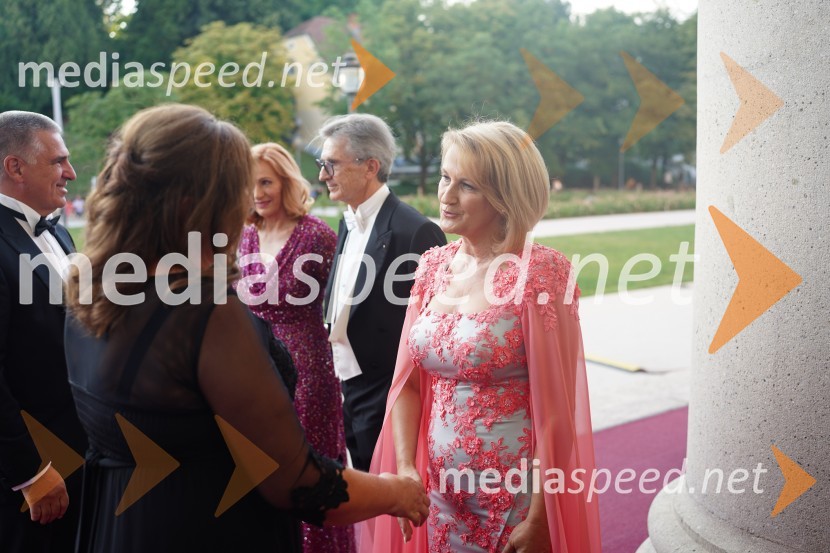  ... ;  Nežika Cajzek, GIC gradnjeAnin ples 2022