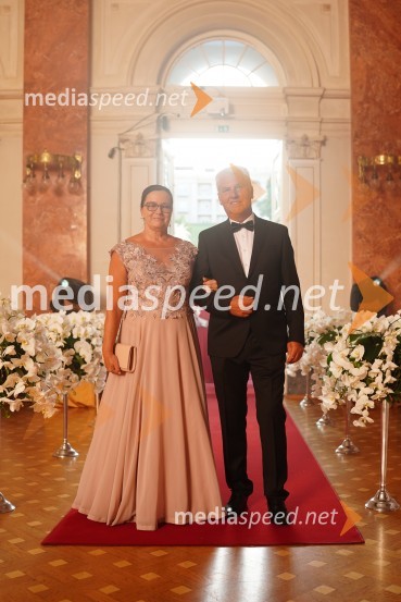  Barbara Kastelic;  Jože Kastelic, predsednik uprave Kovintrade d.d.Anin ples 2022