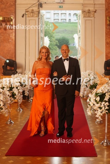  Milanka  Virant Levstik, direktorica, Frizersko kozmetični salon Minka;  Jure KačičnikAnin ples 2022