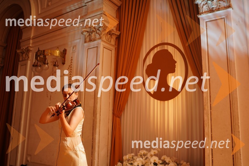  Marija Terezija Kolman, violinistkaAnin ples 2022