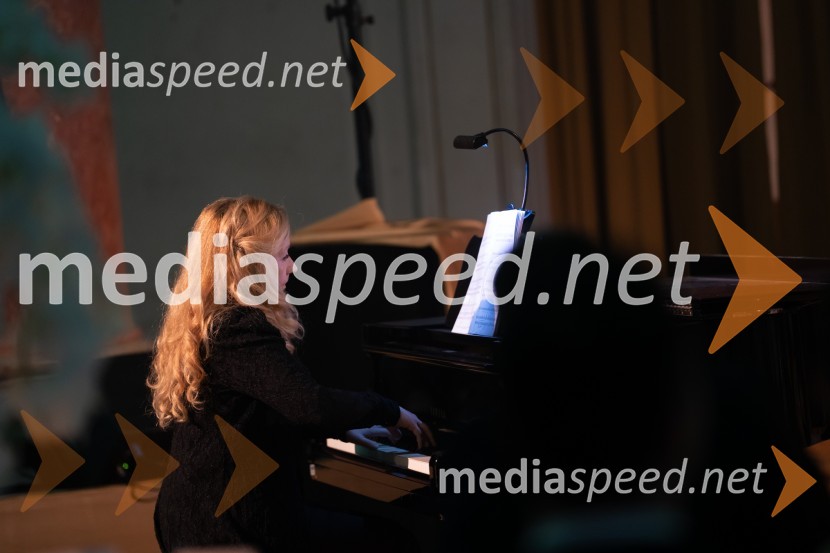  Aleksandra Naumovski Potisk, pianistkaAnin ples 2022
