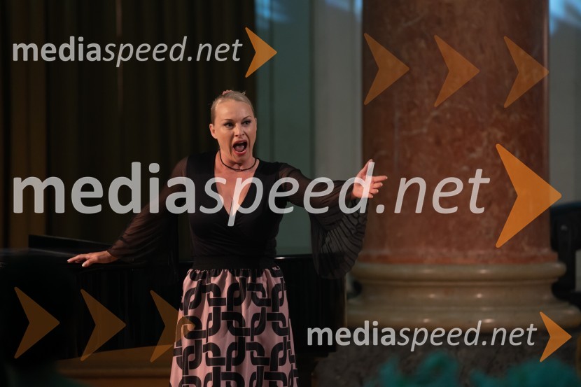  Sabina  Cvilak, operna pevkaAnin ples 2022