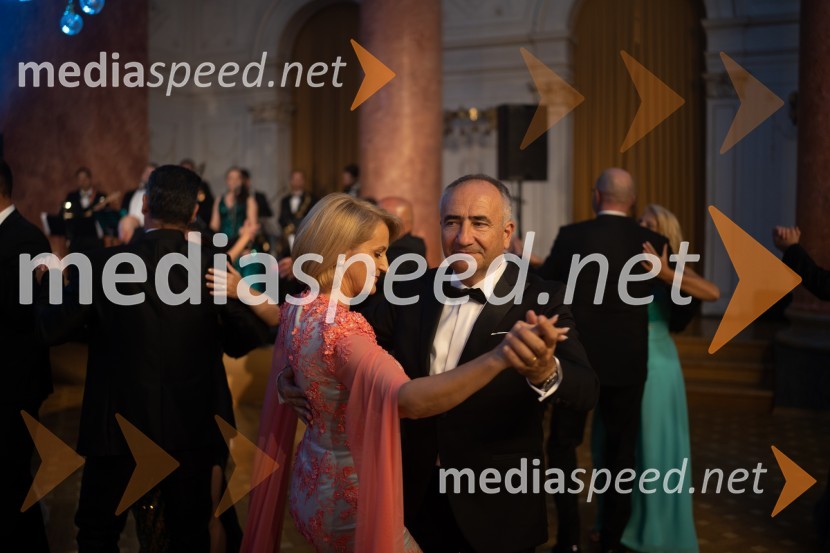  Nežika Cajzek, GIC gradnje;  Ivan Cajzek, direktor družbe GIC gradnjeAnin ples 2022