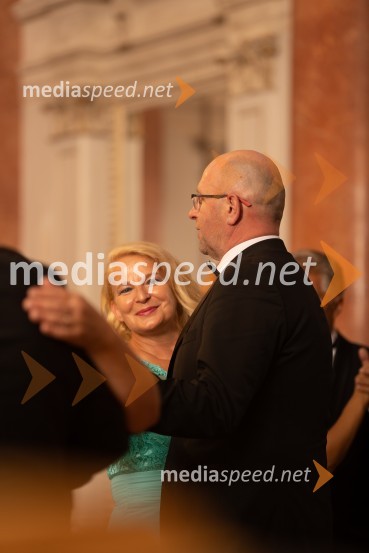  Anja Šketa, Vodja Planet Tuš Celje;  Boštjan BratušaAnin ples 2022