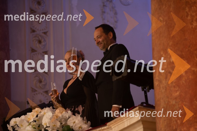  Sabina  Cvilak, operna pevka;  Aljaž Farasin, operni pevecAnin ples 2022