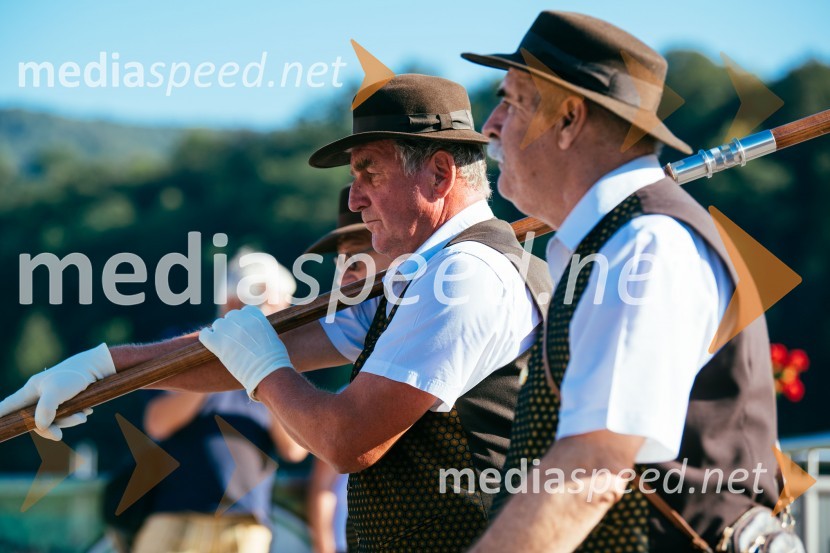 Pivo in cvetje 2022, zaključna povorka, LAŠKO