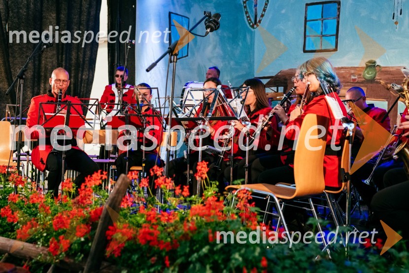 Pivo in cvetje 2022, zaključna povorka, LAŠKO