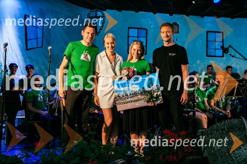 Pivo in cvetje 2022, zaključna povorka, LAŠKO