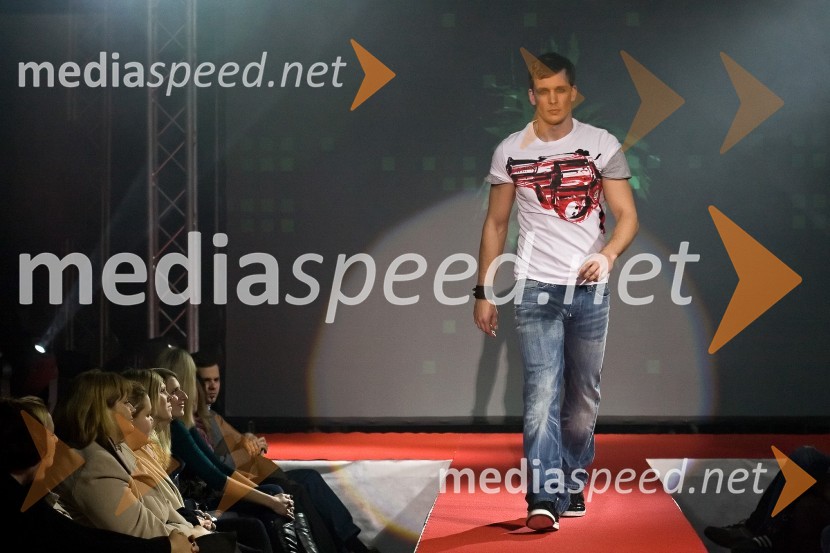 Modna revija Pepe Jeans by Andy Warhol (Žiga Trkulja, tekmovalec resničnostnega šova Bar 2 in maneken)Men's Healthov izbor modela za naslovnico 2009