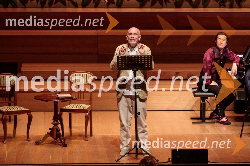  John Malkovich, igralec;  Hyung-ki Joo, pianistGlasbeni kritik John Malkovich, Festival Ljubljana 2022