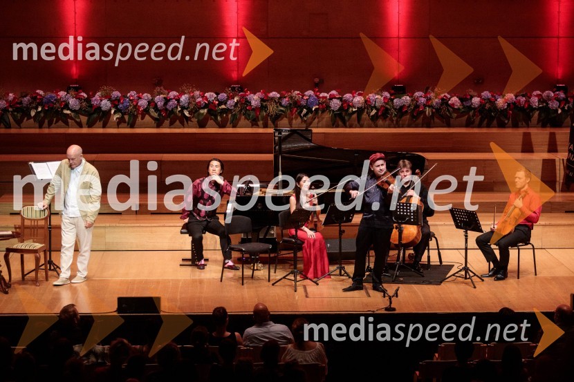  John Malkovich, igralec;  Hyung-ki Joo, pianist;  Kim So-Ock, violinistka;  Aleksey Igudesman, violinist;  Thomas Carroll, violončelo;  Max Baillie, glasbenikGlasbeni kritik John Malkovich, Festival Ljubljana 2022