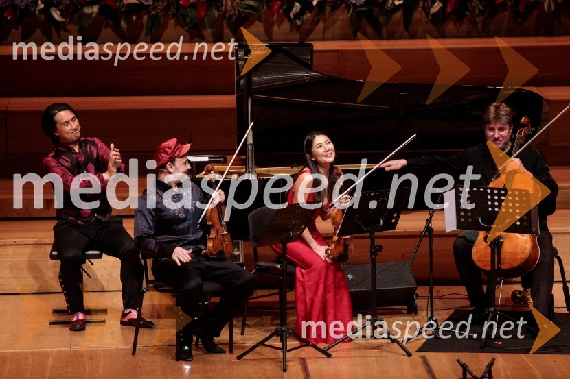  Hyung-ki Joo, pianist;  Aleksey Igudesman, violinist;  Kim So-Ock, violinistka;  Thomas Carroll, violončeloGlasbeni kritik John Malkovich, Festival Ljubljana 2022