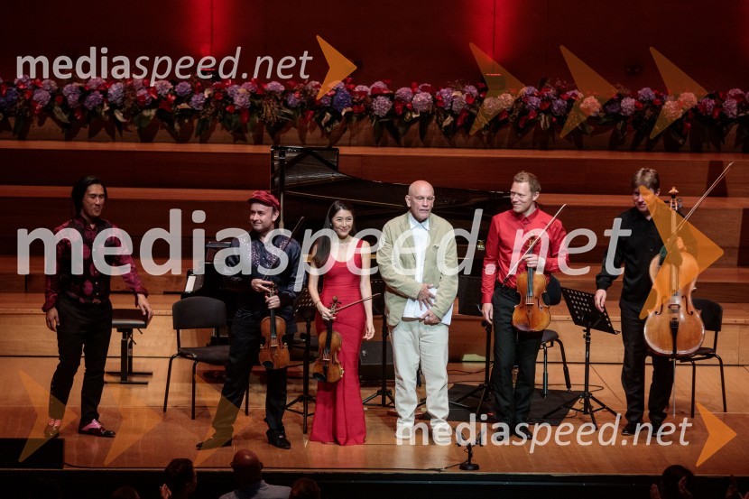  Hyung-ki Joo, pianist;  Aleksey Igudesman, violinist;  Kim So-Ock, violinistka;  John Malkovich, igralec;  Max Baillie, glasbenik;  Thomas Carroll, violončeloGlasbeni kritik John Malkovich, Festival Ljubljana 2022