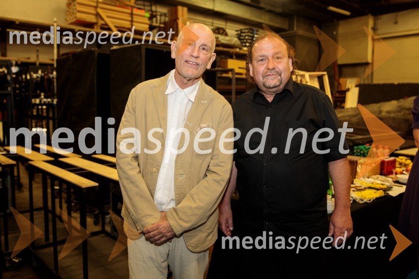  John Malkovich, igralec;  Darko  Brlek, direktor in umetniški vodja, Festival LjubljanaGlasbeni kritik John Malkovich, Festival Ljubljana 2022