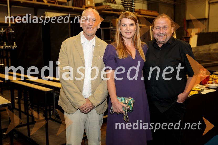  John Malkovich, igralec;  Janja Lamberger;  Darko  Brlek, direktor in umetniški vodja, Festival LjubljanaGlasbeni kritik John Malkovich, Festival Ljubljana 2022