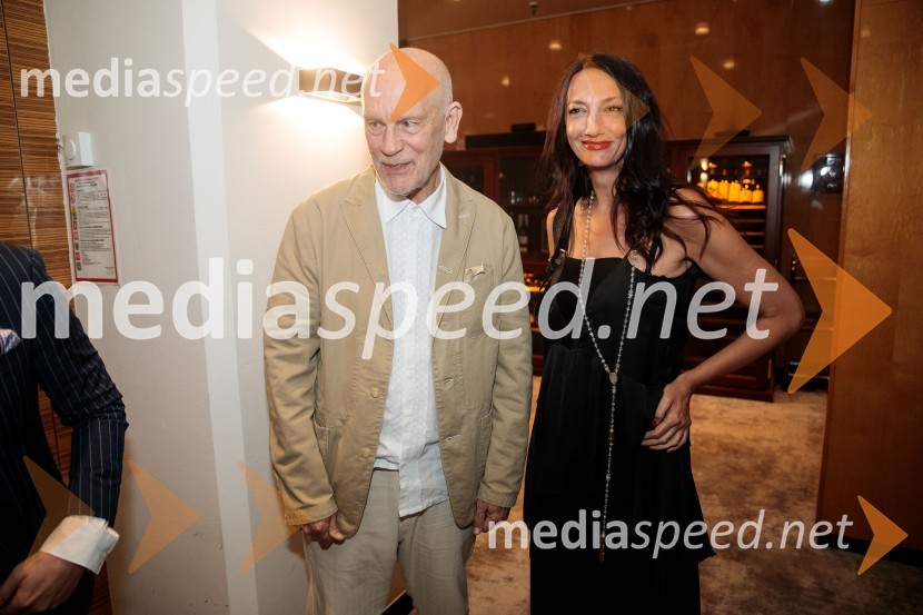  John Malkovich, igralec;  Vesna Milek, novinarka in publicistkaGlasbeni kritik John Malkovich, Festival Ljubljana 2022