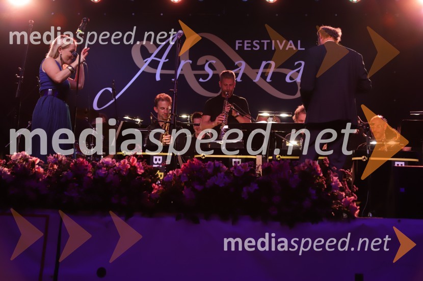 Pevski solisti z Big bandom RTV Slovenije na Festivalu Arsana