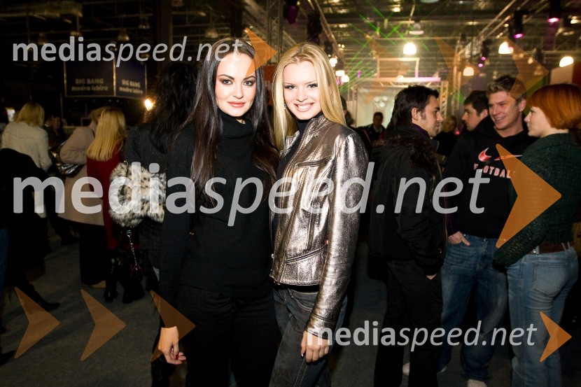 Iryna Osypenko, manekenka in Nadiya Bychkova, plesalka in manekenkaMen's Healthov izbor modela za naslovnico 2009