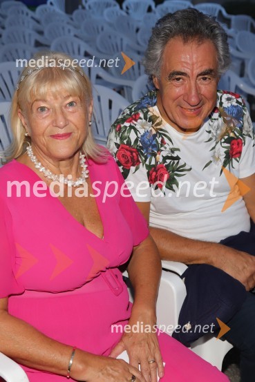  ... ;  Danilo Karba, nekdanji bobnar skupine Čedežna polja in AtlantisPevski solisti z Big bandom RTV Slovenije na Festivalu Arsana