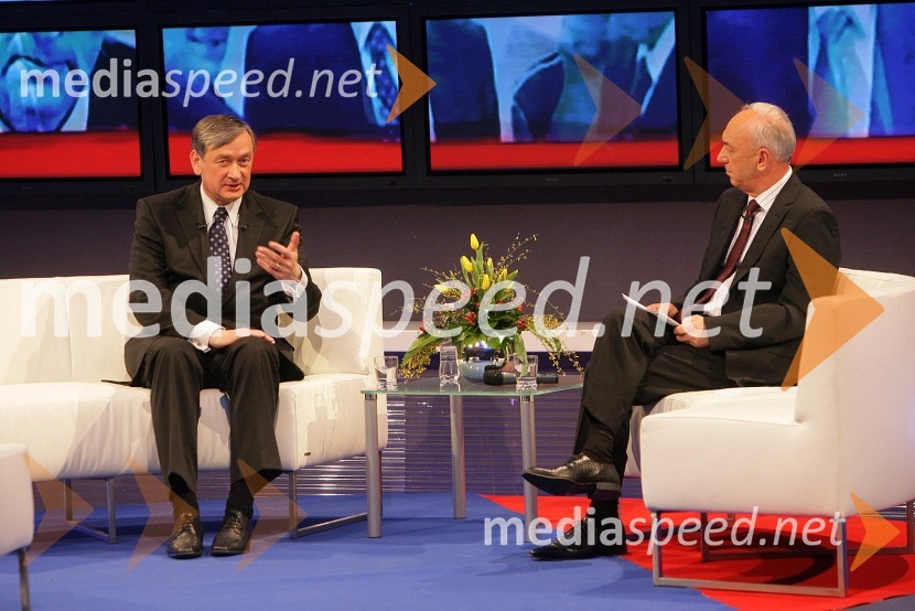 Dr. Danilo Türk, predsednik Republike Slovenije in Janez Ujčič, generalni direktor RTS in mestni svetnik MOMPredsednik malo drugače, snemanje oddaje na RTS
