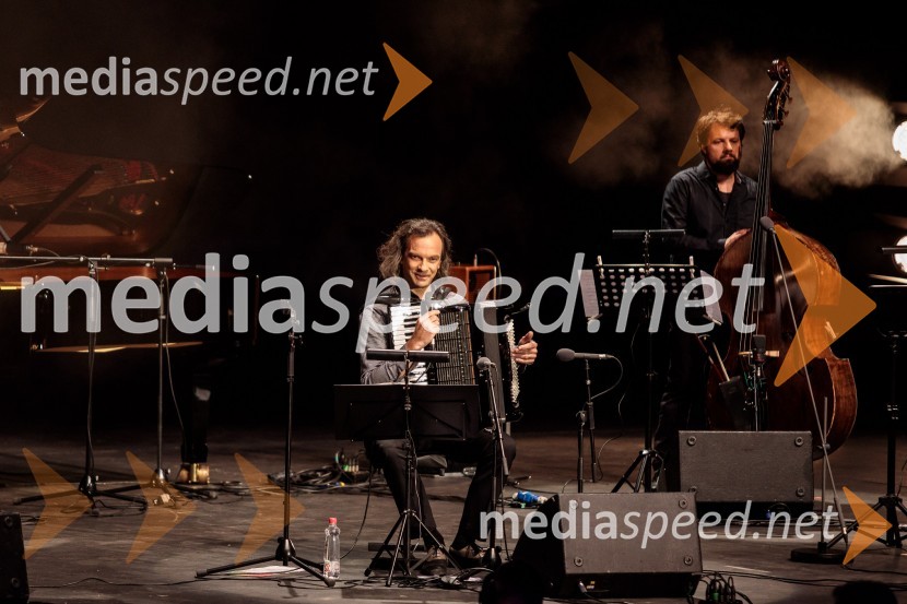  Marko Hatlak, glasbenik;  Luka Herman Gaiser, kontrabas100 let Astorja Piazzolle, MARKO HATLAK & FUNtango, Festival Ljubljana