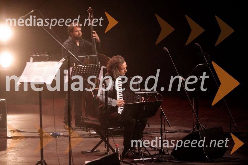  Marko Hatlak, glasbenik;  Luka Herman Gaiser, kontrabas100 let Astorja Piazzolle, MARKO HATLAK & FUNtango, Festival Ljubljana