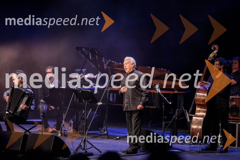  Marko Hatlak, glasbenik;  Marko Črnčec, klaviaturist;  Marcos Fink, operni pevec;  Luka Herman Gaiser, kontrabas100 let Astorja Piazzolle, MARKO HATLAK & FUNtango, Festival Ljubljana