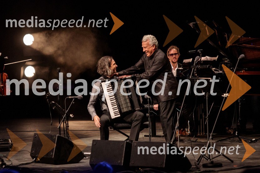  Marko Hatlak, glasbenik;  Marcos Fink, operni pevec;  Marko Črnčec, klaviaturist100 let Astorja Piazzolle, MARKO HATLAK & FUNtango, Festival Ljubljana